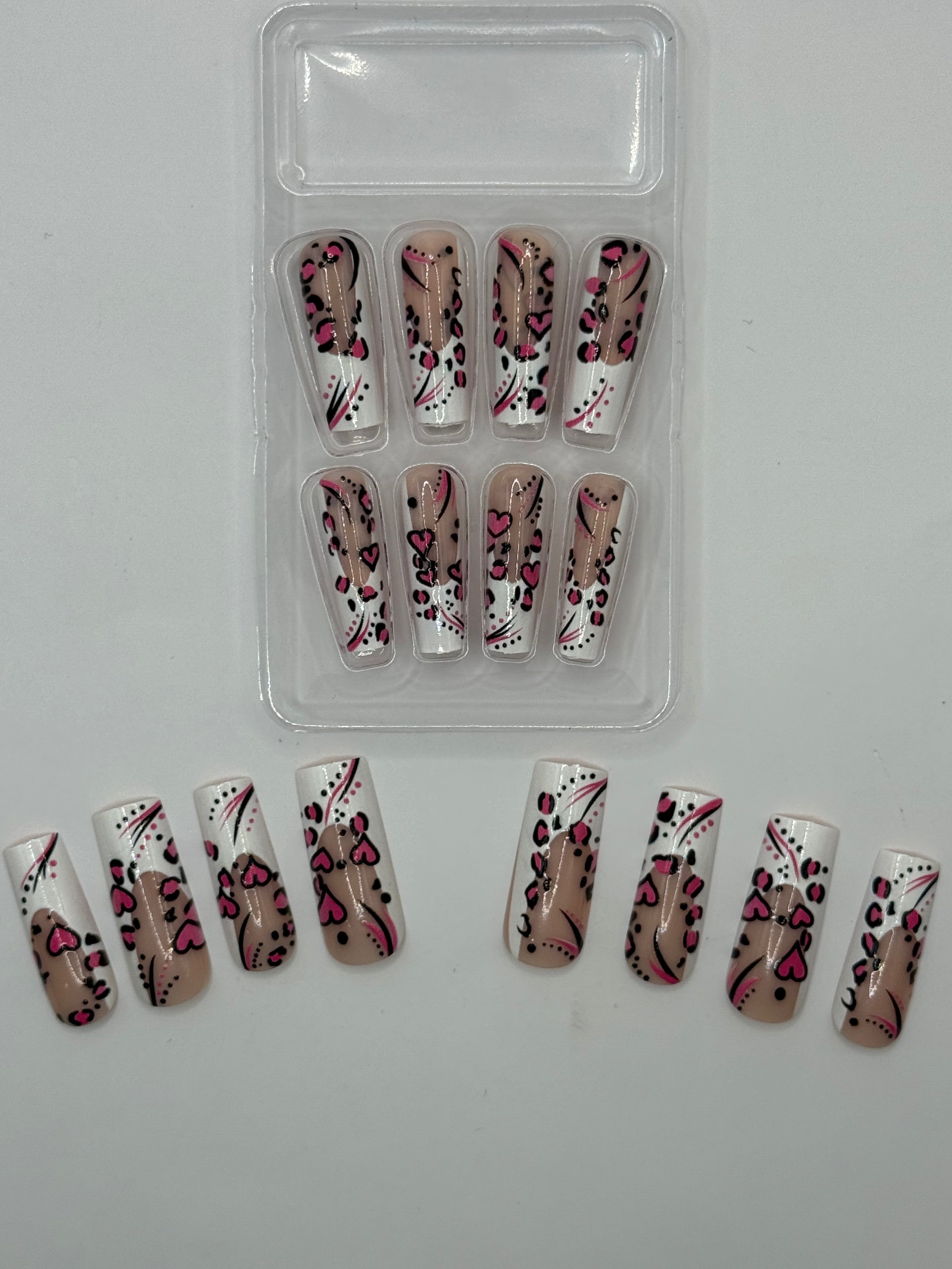 Love Savage Press-On Nails – Pink Heart Cheetah Print